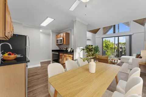 1812 Trinity Avenue ##201