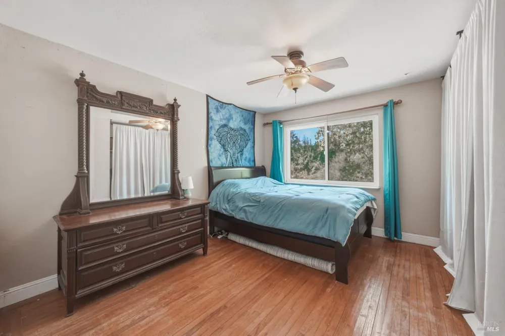 3570 Leland Lane Ukiah, CA 95482