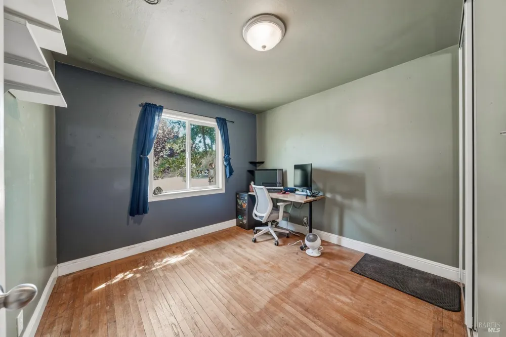 3570 Leland Lane Ukiah, CA 95482