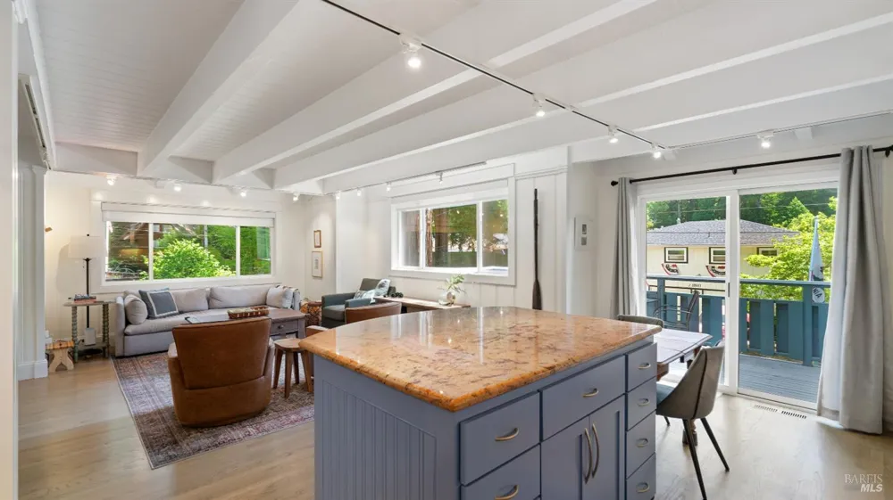 19614 Redwood Drive Monte Rio, CA 95462