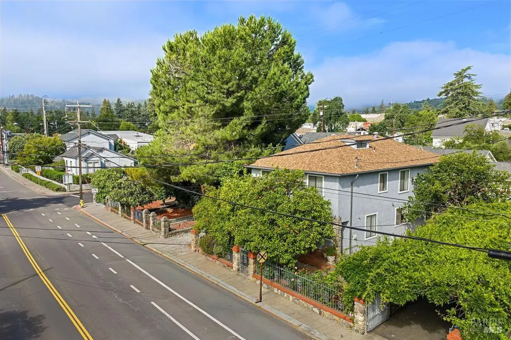 1034 Pope Street St. Helena, CA 94574