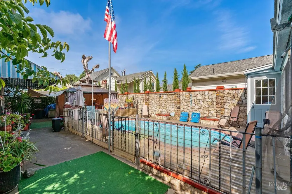 1034 Pope Street St. Helena, CA 94574