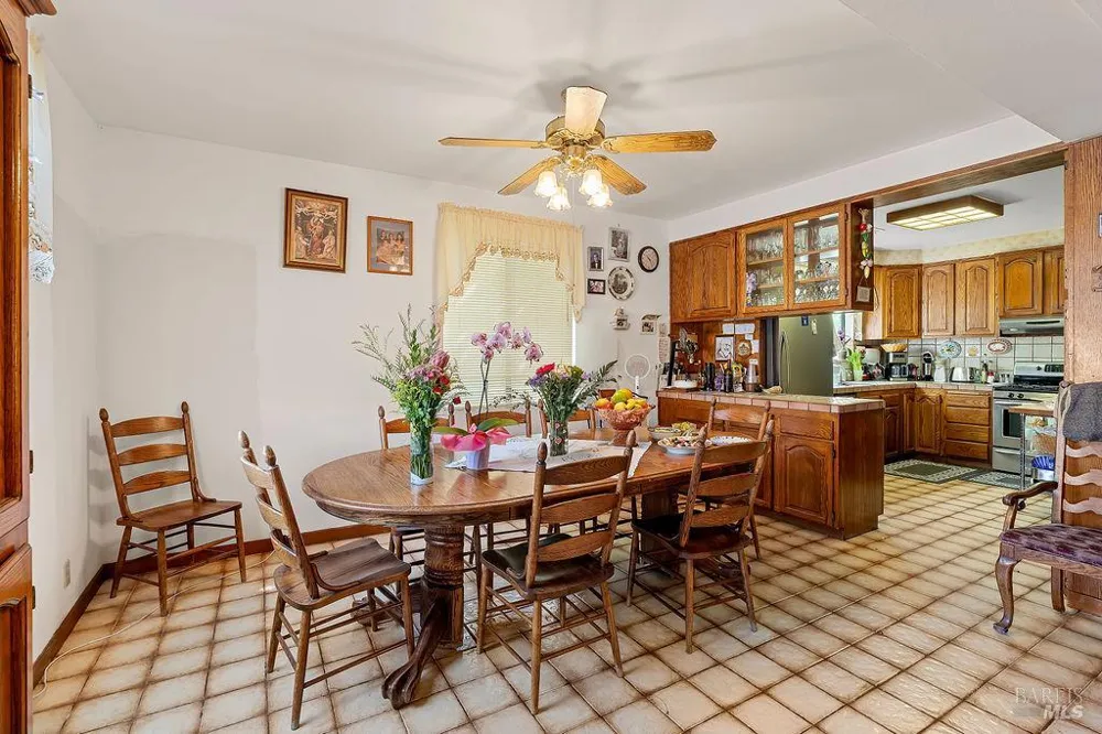 1034 Pope Street St. Helena, CA 94574