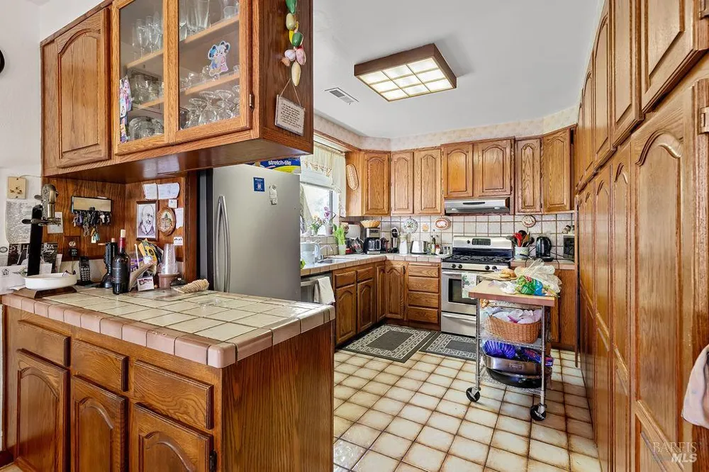 1034 Pope Street St. Helena, CA 94574