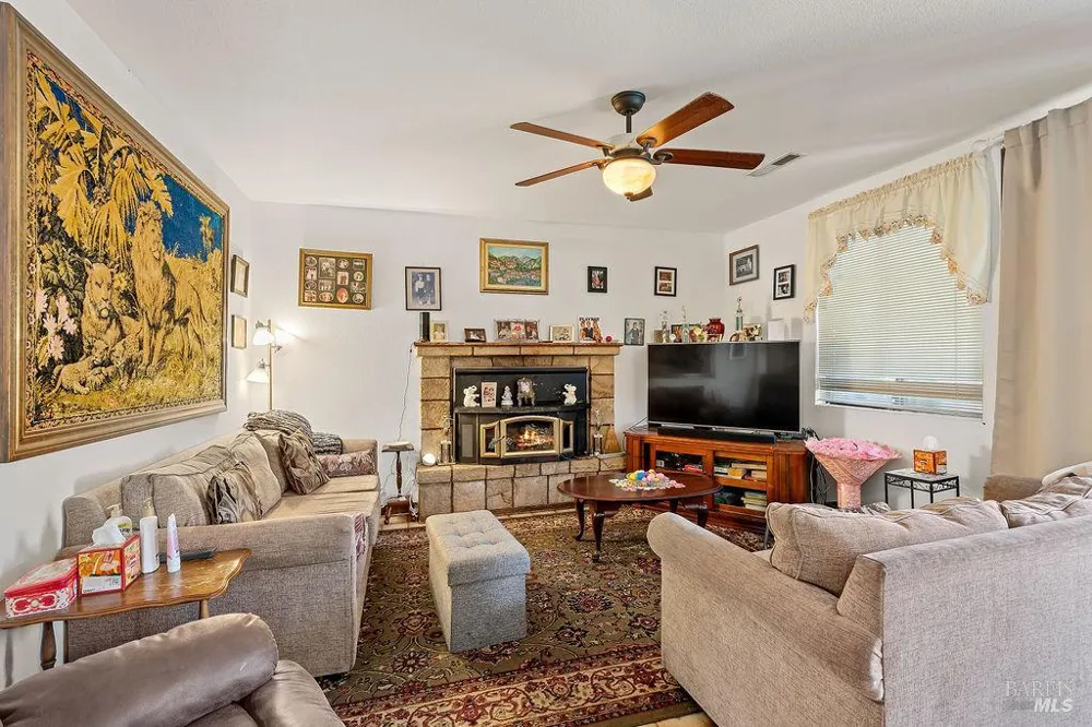 1034 Pope Street St. Helena, CA 94574