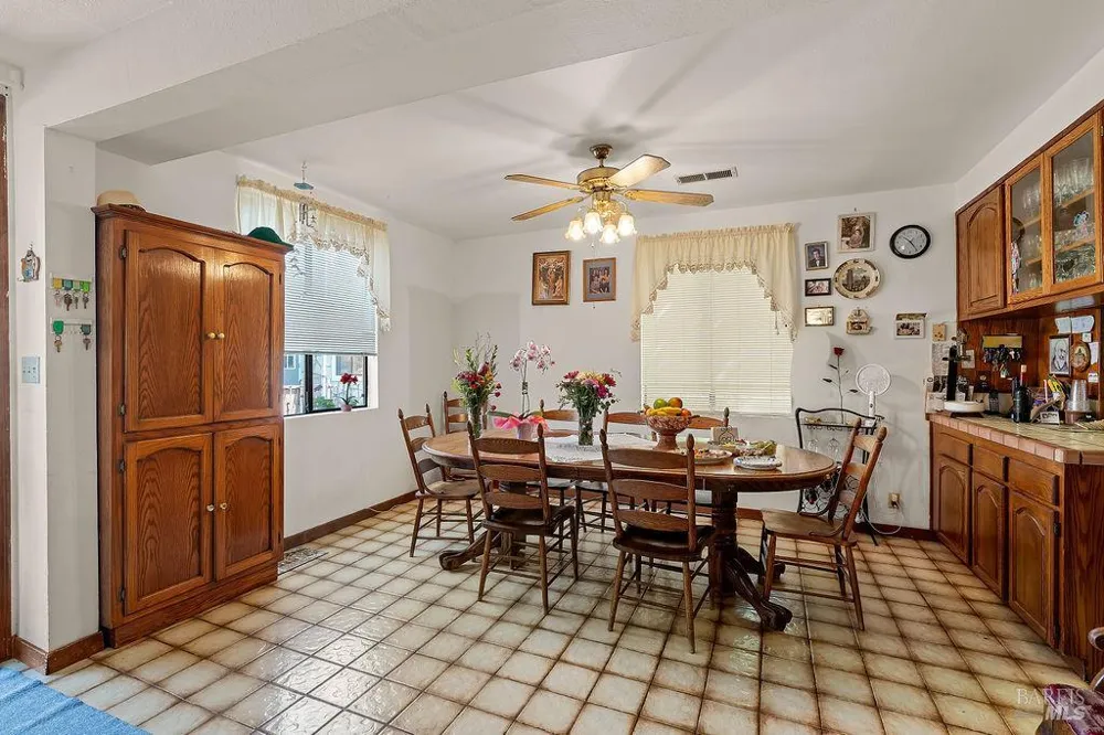 1034 Pope Street St. Helena, CA 94574