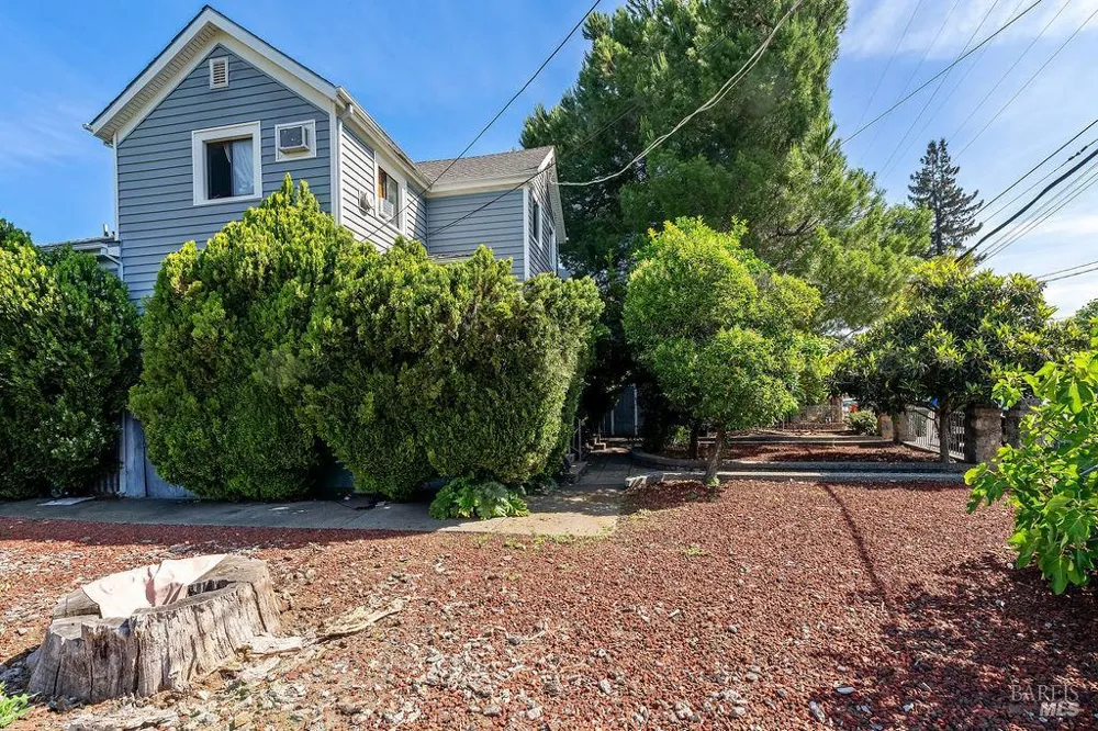 1046 Pope Street St. Helena, CA 94574