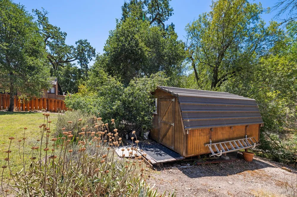 1595 Warm Springs Road Glen Ellen, CA 95442