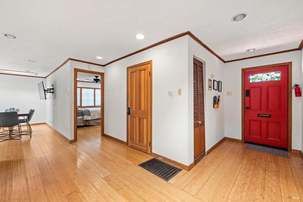 1595 Warm Springs Road Glen Ellen, CA 95442