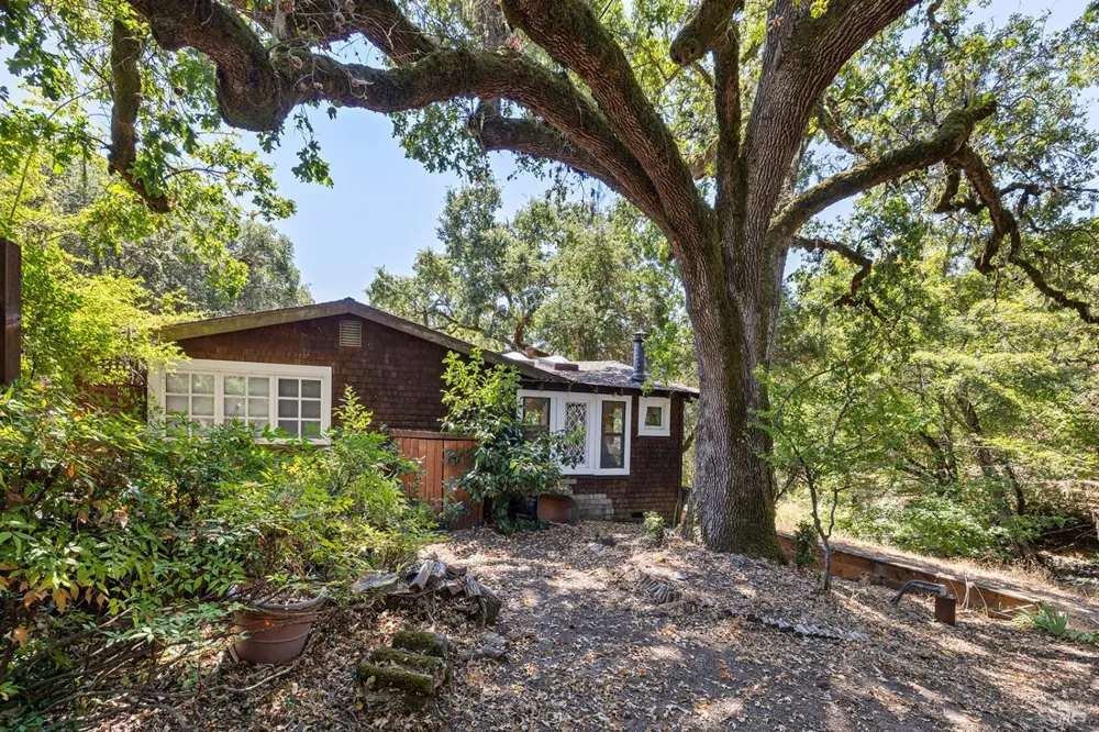 1595 Warm Springs Road Glen Ellen, CA 95442