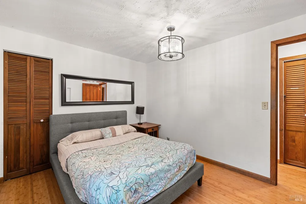 1595 Warm Springs Road Glen Ellen, CA 95442