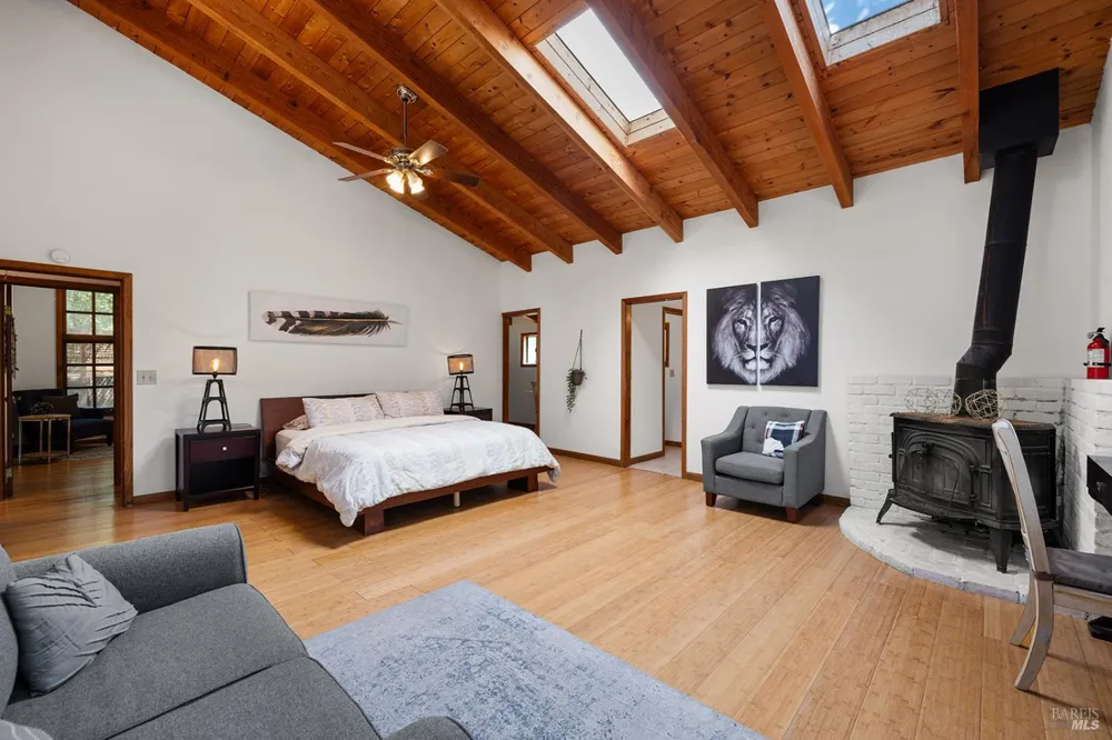 1595 Warm Springs Road Glen Ellen, CA 95442