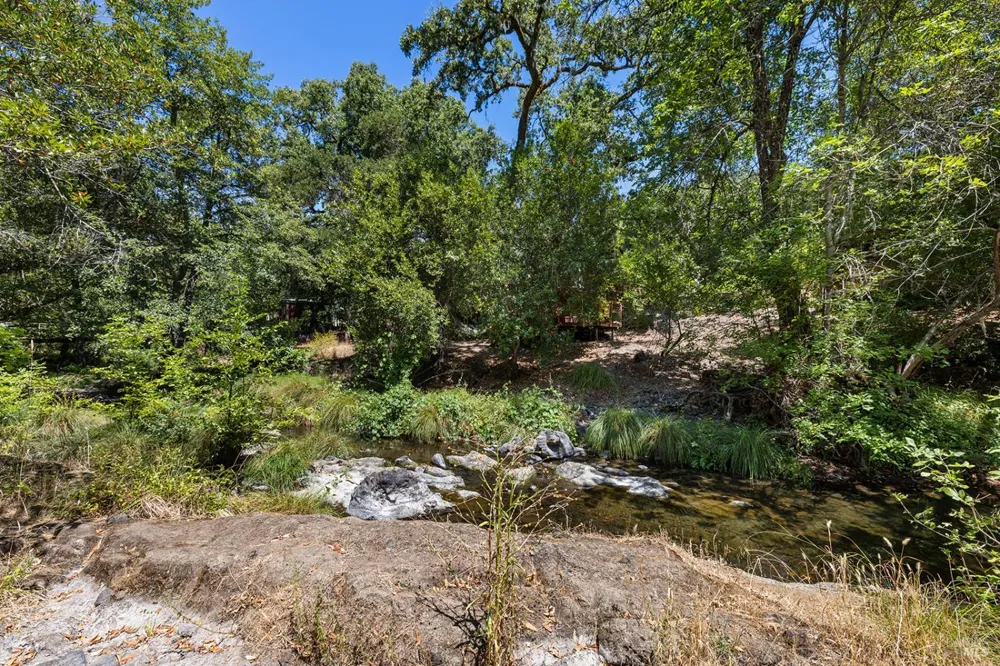1595 Warm Springs Road Glen Ellen, CA 95442