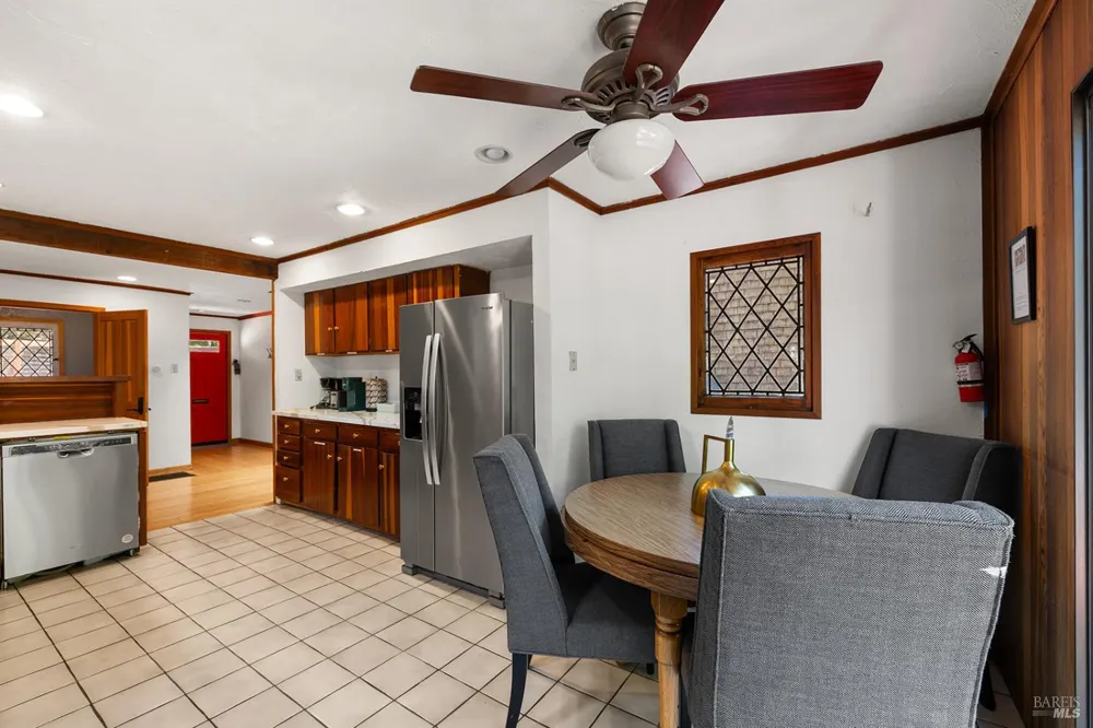 1595 Warm Springs Road Glen Ellen, CA 95442