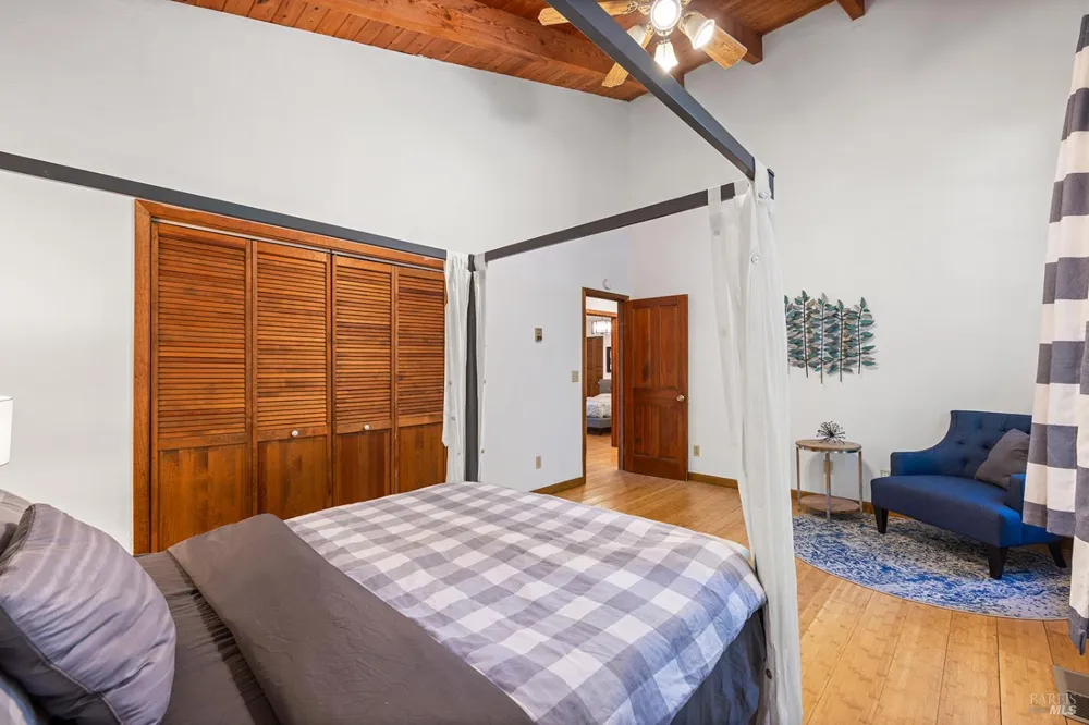1595 Warm Springs Road Glen Ellen, CA 95442