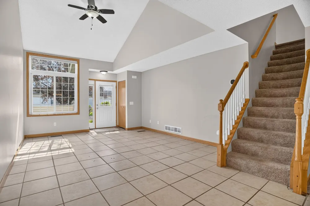 3536 Genevieve Avenue Oakdale, MN 55128