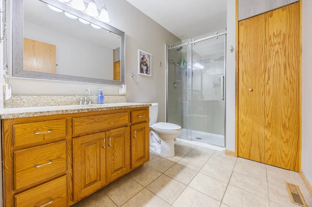 31955 Maple Haven New Prague, MN 56071