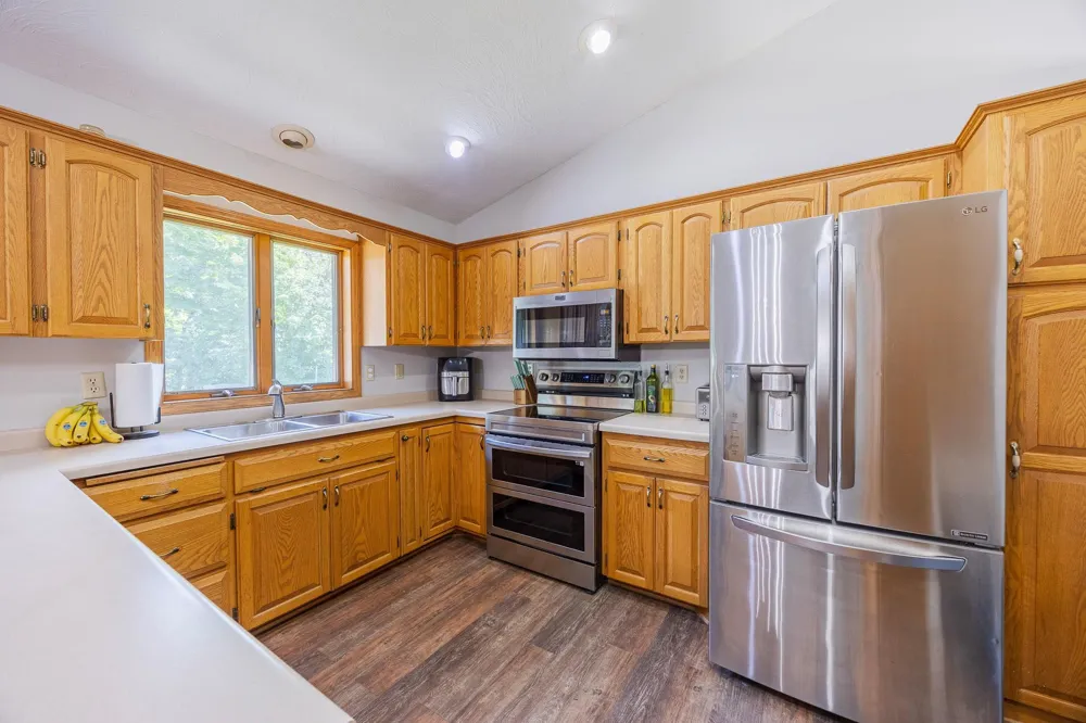 31955 Maple Haven New Prague, MN 56071