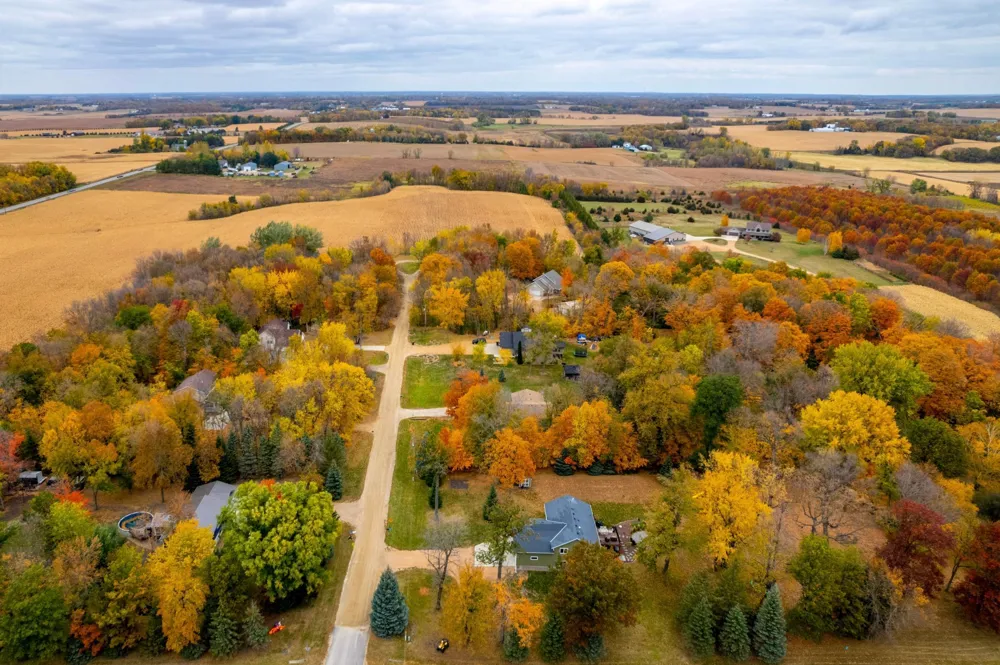 31955 Maple Haven New Prague, MN 56071