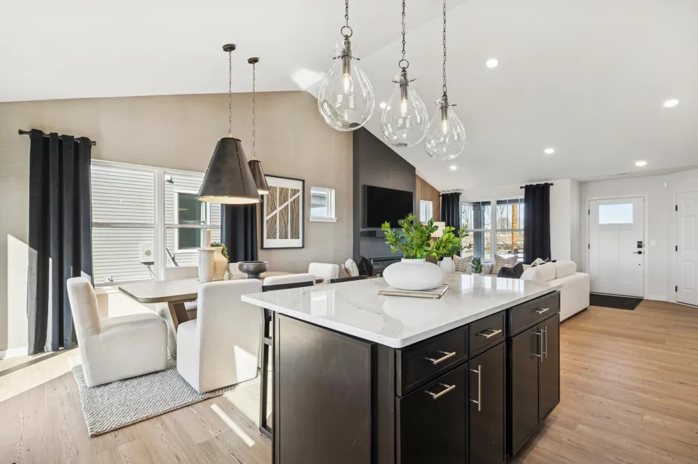 4112 Ramsay Way Waconia, MN 55387