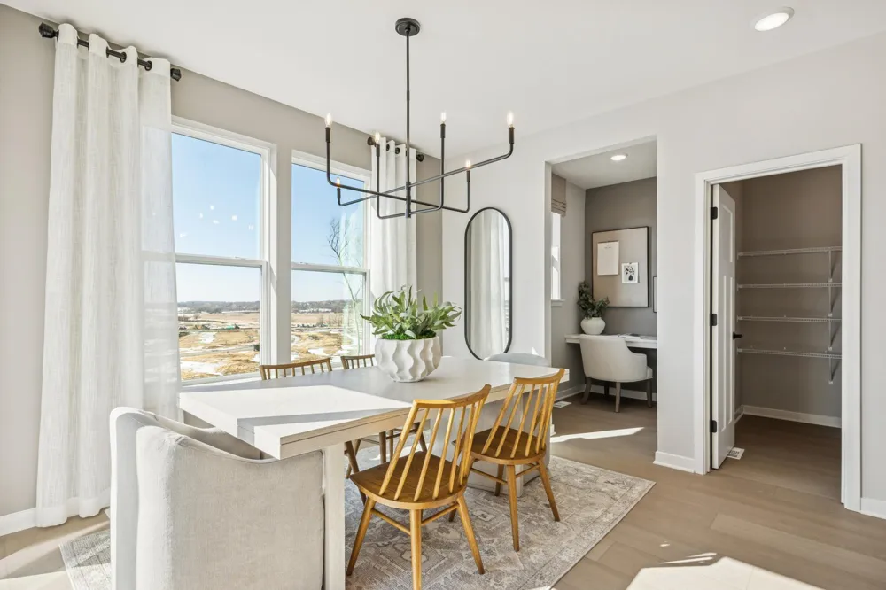 3746 Holbrook Drive Waconia, MN 55387