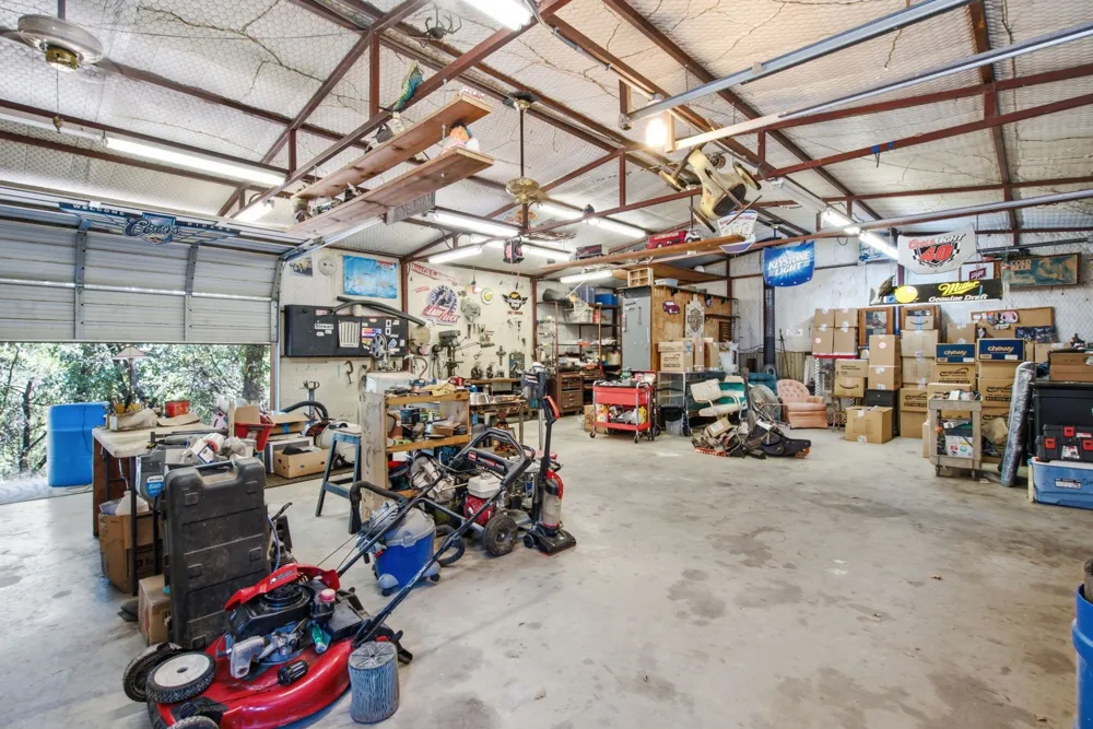 200 White Tail Ridge Gordon, TX 76453