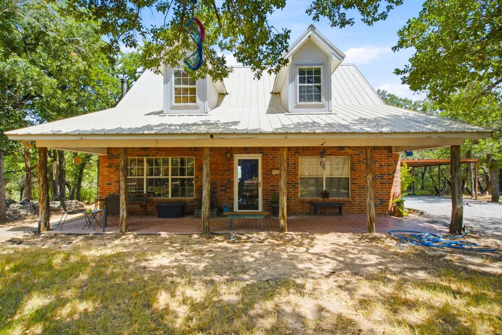 200 White Tail Ridge Gordon, TX 76453