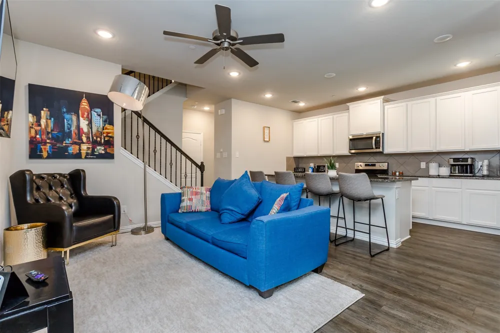 1270 Alamo Drive Lewisville, TX 75077