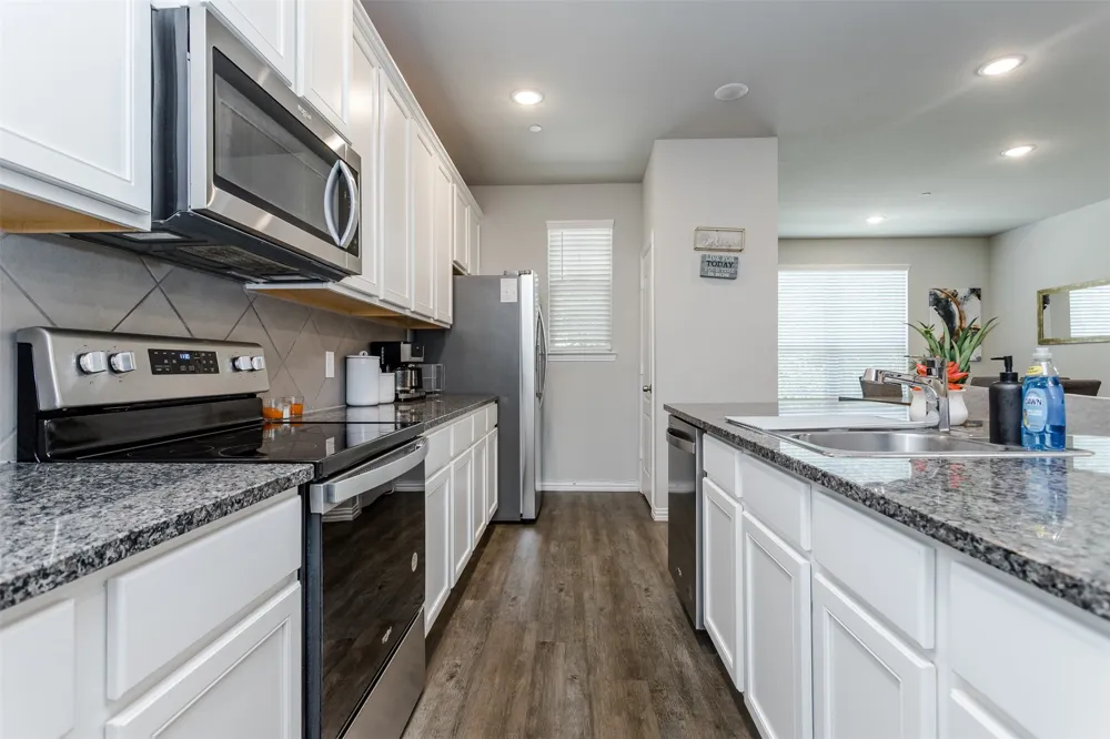 1270 Alamo Drive Lewisville, TX 75077