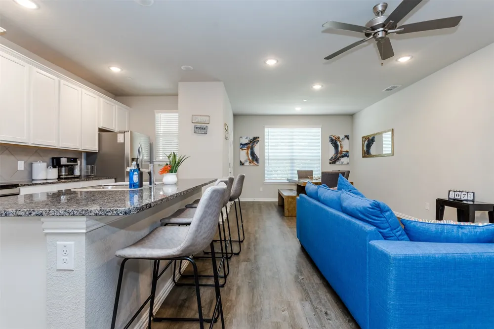 1270 Alamo Drive Lewisville, TX 75077