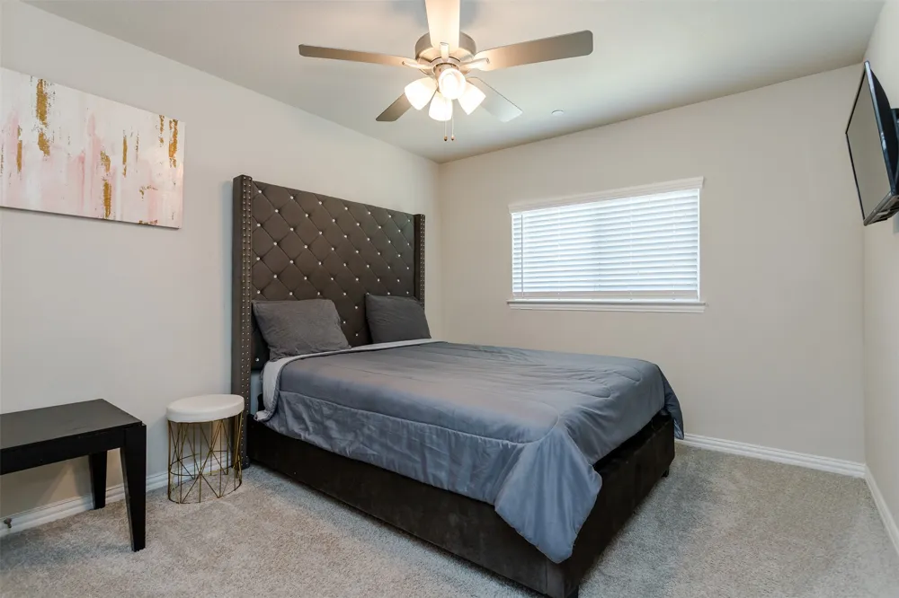 1270 Alamo Drive Lewisville, TX 75077