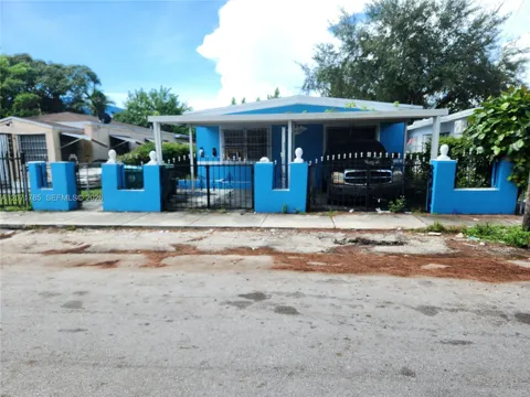 6950 NW 6th Ct