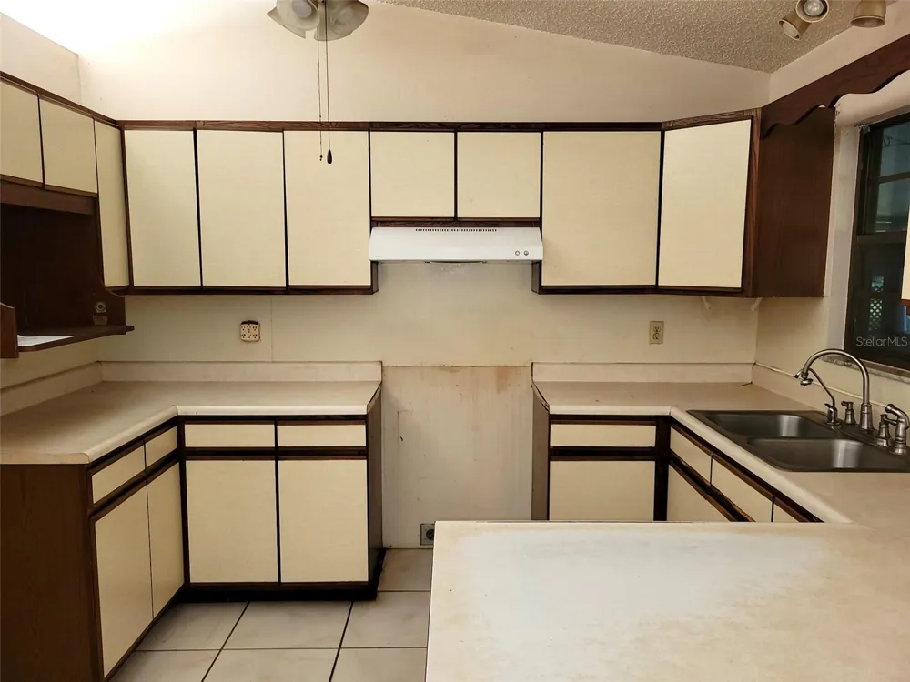 1618 GIVENS COURT NW Palm Bay, FL 32907