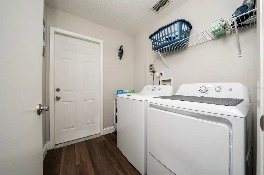 8809 PARLIAMENT COURT Kissimmee, FL 34747
