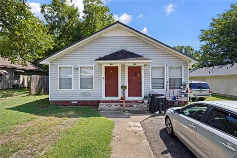 224 E J STREET