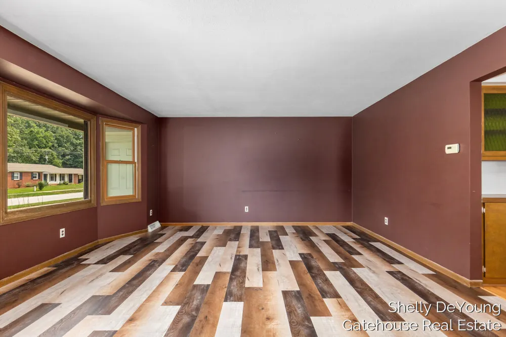 3078 Paris Park Drive SE Kentwood City, MI 49512