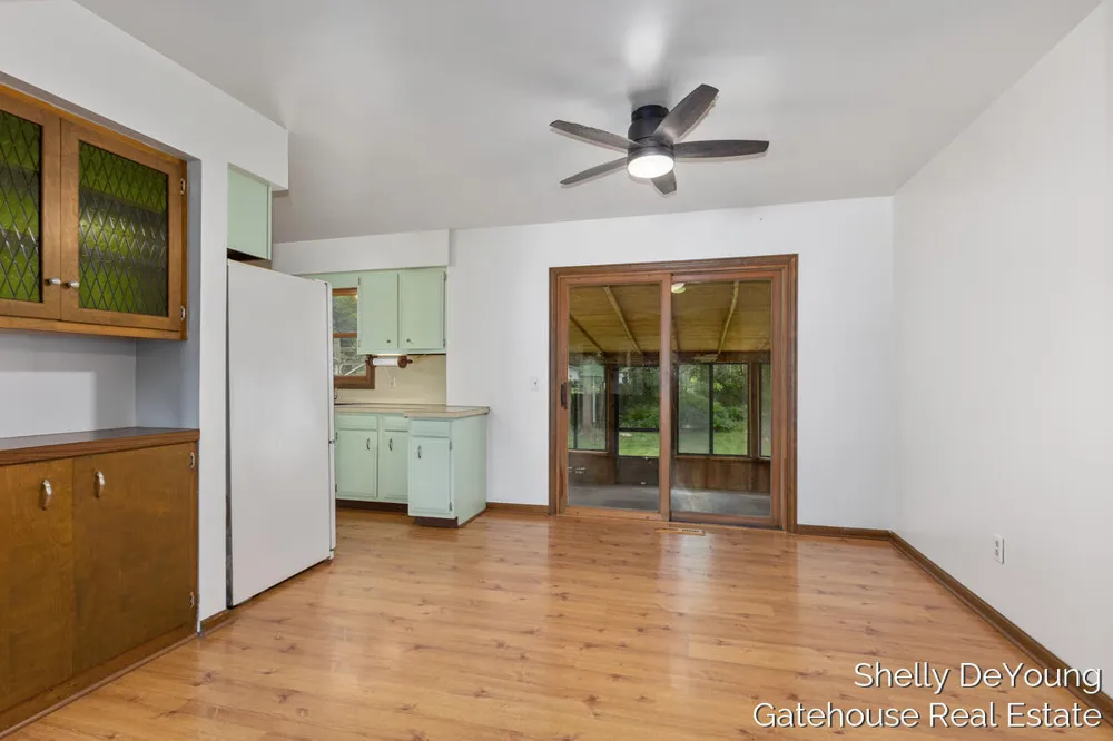 3078 Paris Park Drive SE Kentwood City, MI 49512