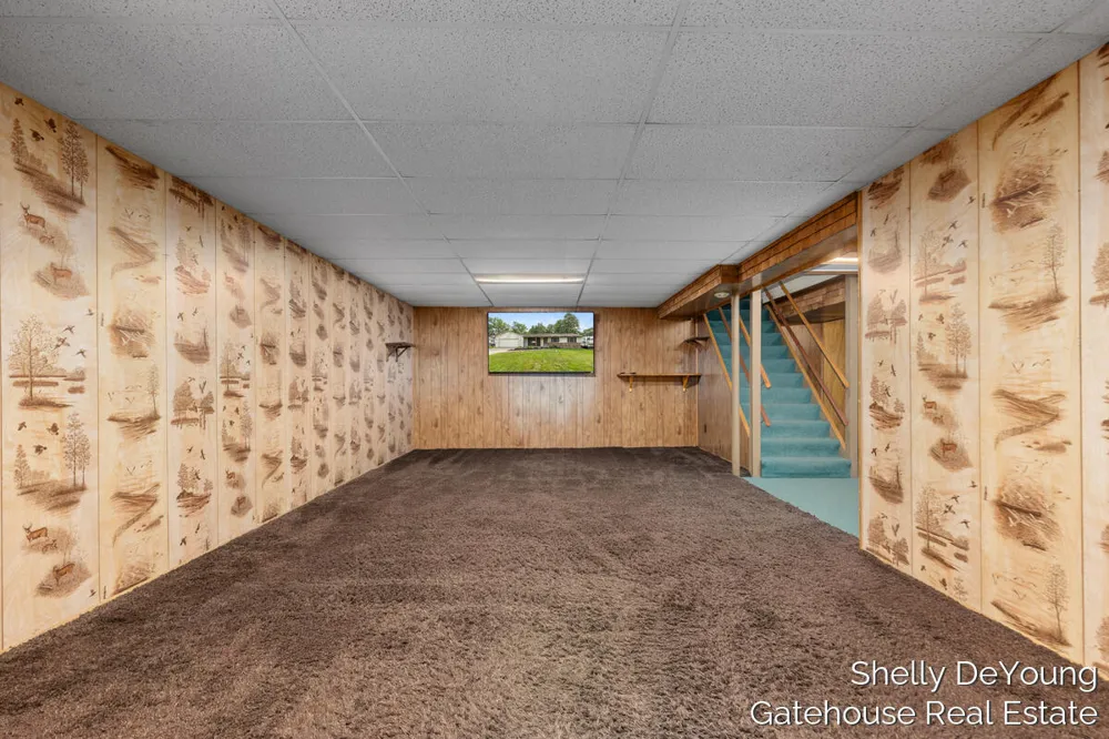 3078 Paris Park Drive SE Kentwood City, MI 49512