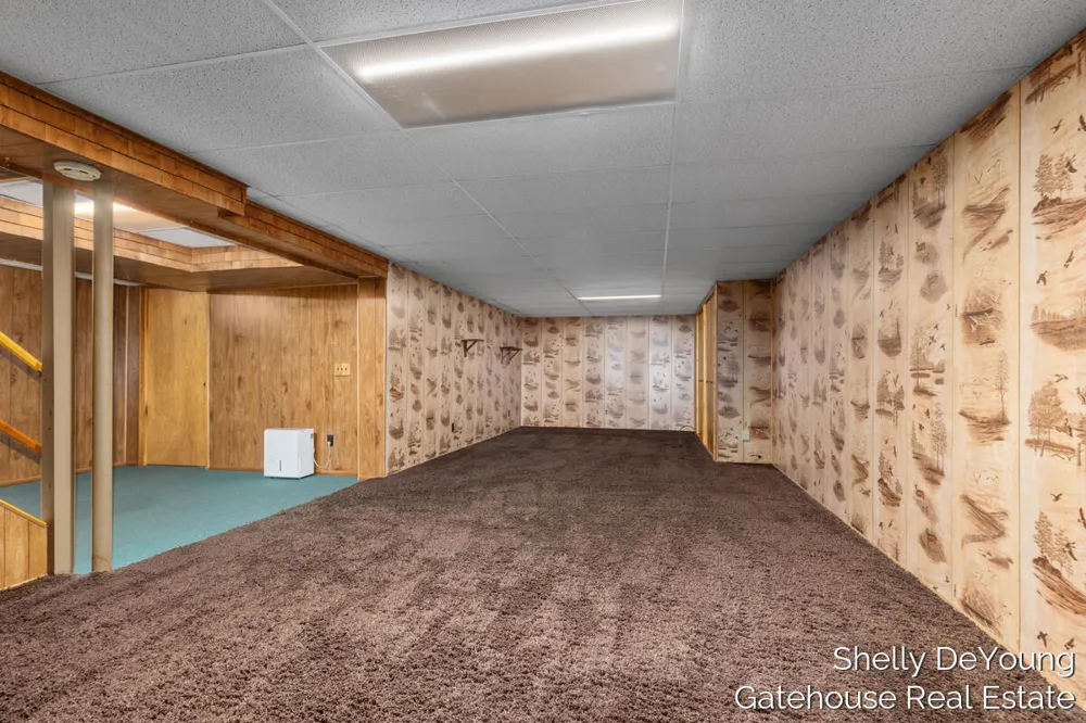 3078 Paris Park Drive SE Kentwood City, MI 49512