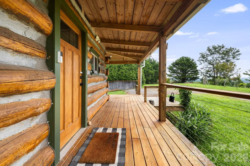 194 Cabin Hollow Drive Marshall, NC 28753