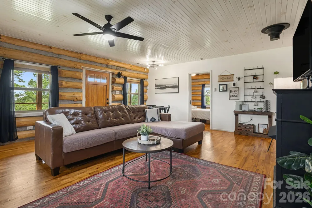 194 Cabin Hollow Drive Marshall, NC 28753