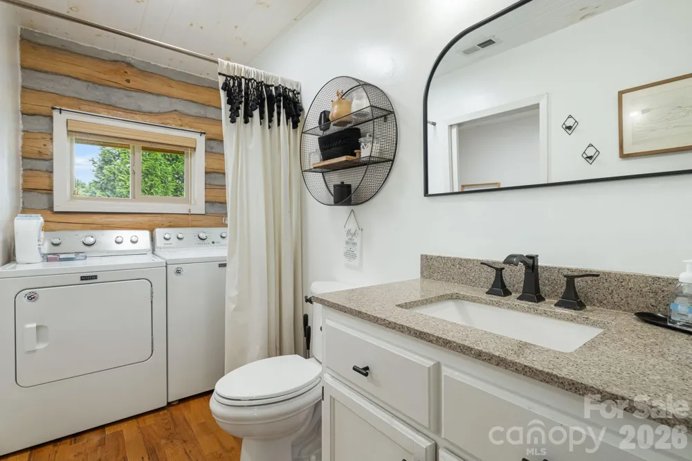 194 Cabin Hollow Drive Marshall, NC 28753