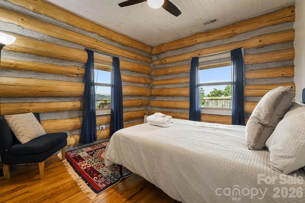 194 Cabin Hollow Drive Marshall, NC 28753
