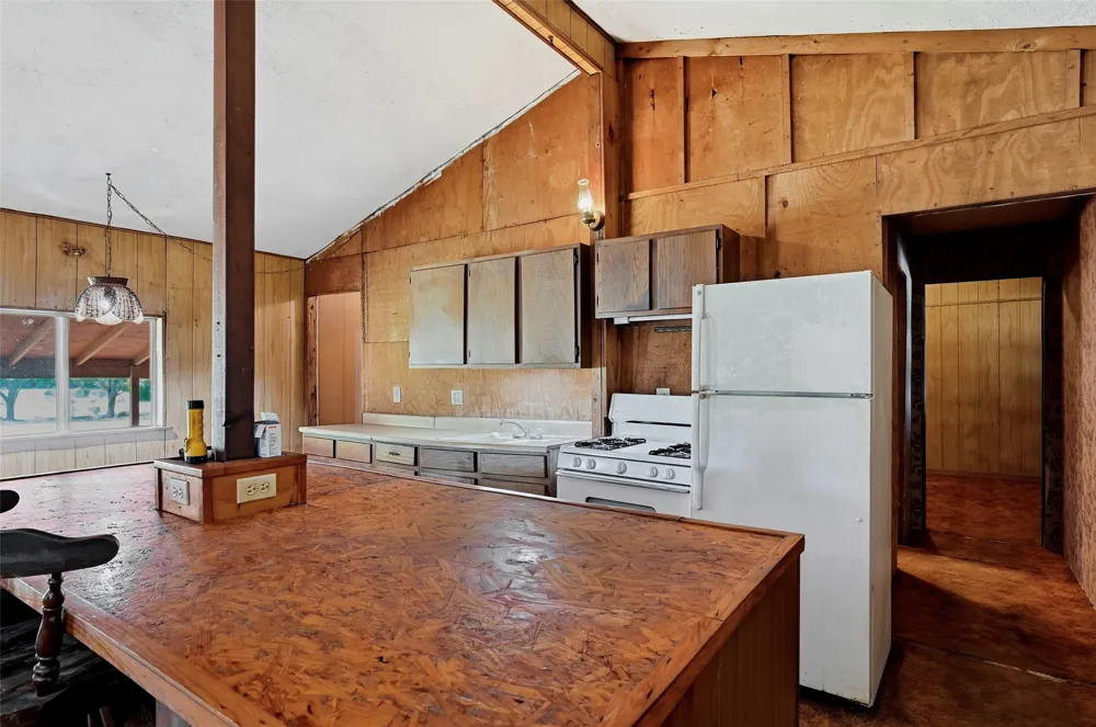 2134 Flowing Wells Road Pottsboro, TX 75076