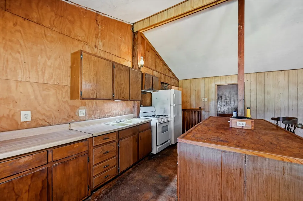 2134 Flowing Wells Road Pottsboro, TX 75076