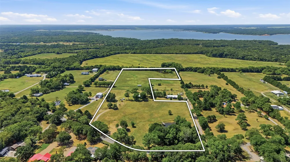 2134 Flowing Wells Road Pottsboro, TX 75076