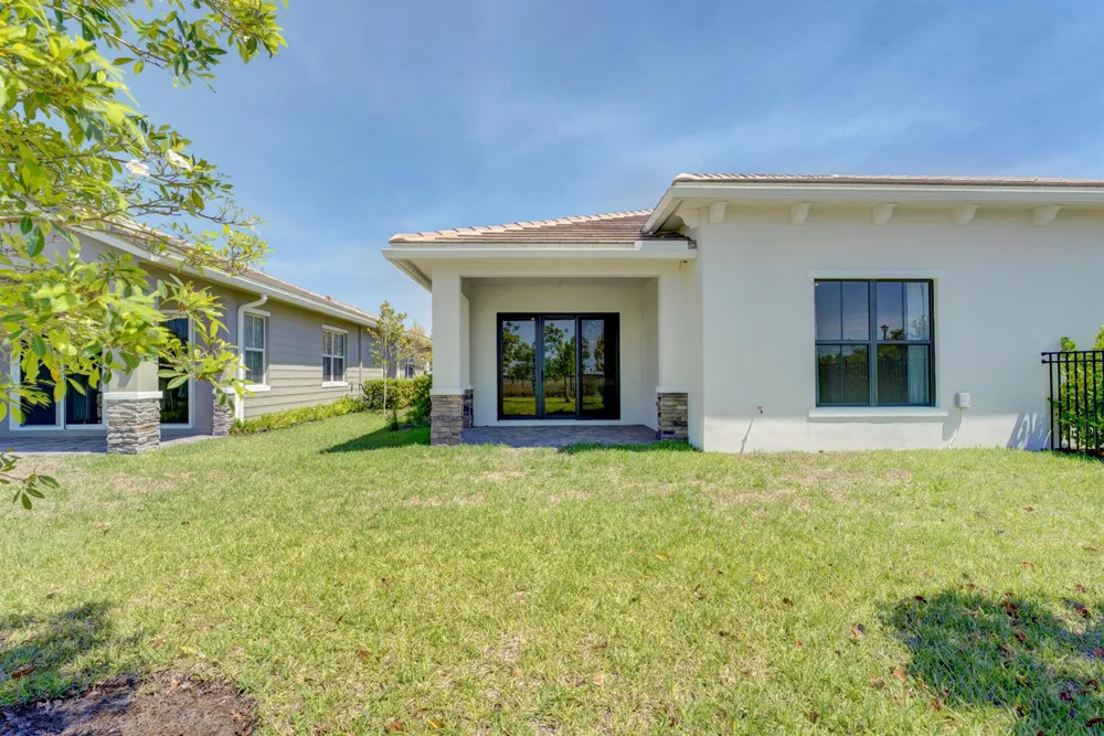 19708 Weathervane Way Loxahatchee, FL 33470