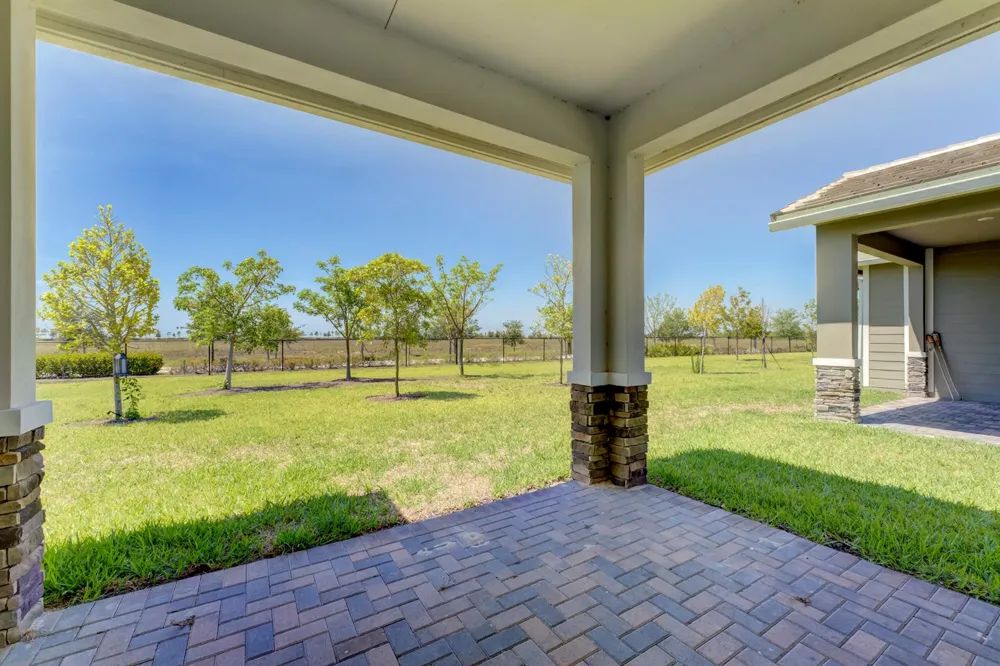 19708 Weathervane Way Loxahatchee, FL 33470