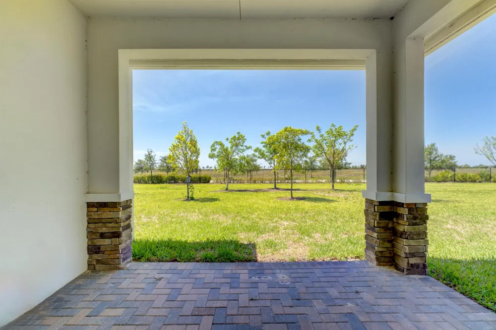 19708 Weathervane Way Loxahatchee, FL 33470