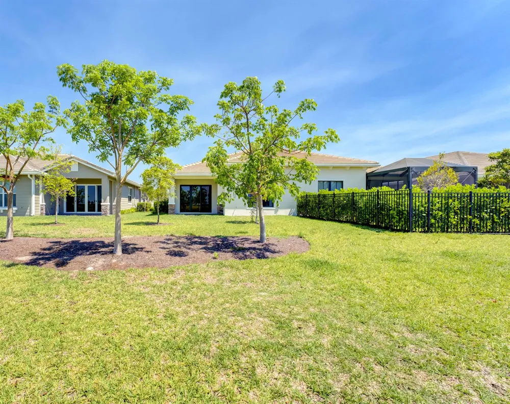 19708 Weathervane Way Loxahatchee, FL 33470